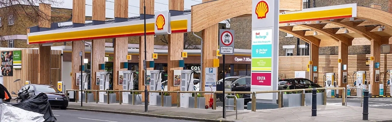 shell-recharge-fulham-road-banner