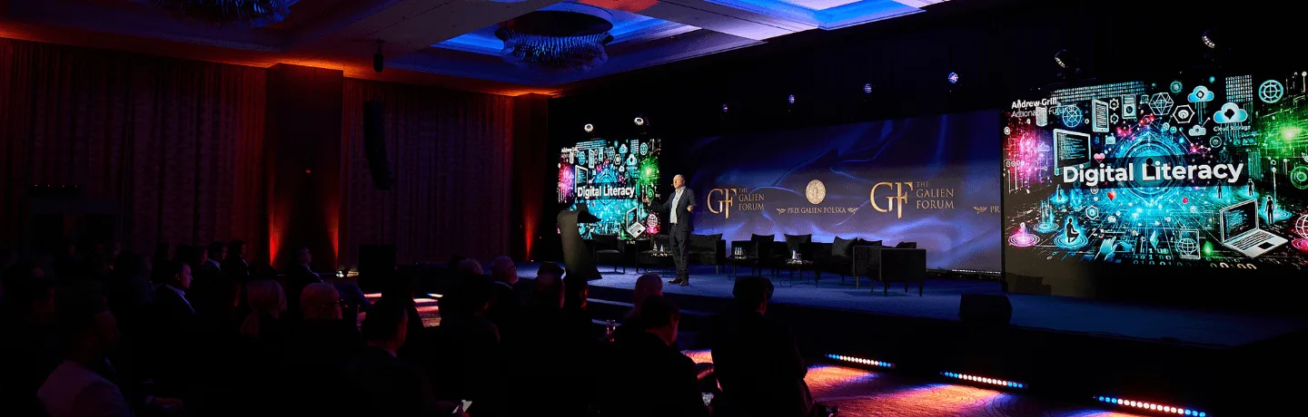 AI Expert Andrew Grill speaking the Galien Foundation Forum in Warsaw, Poland