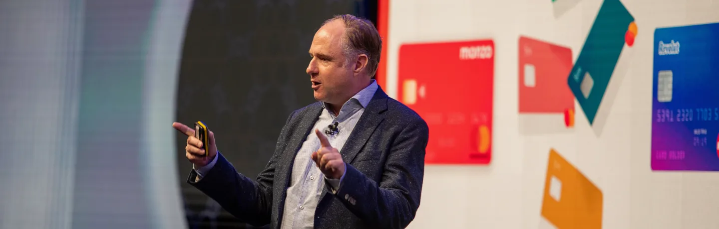 Andrew Grill on stage in Dubai speaking to the Discover Global Partners event