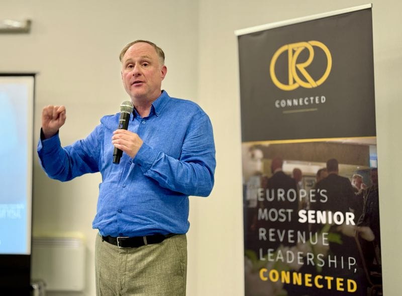 AG-cro-connected4 » The Actionable Futurist® Andrew Grill - Trusted Board-level Advisor & International Keynote Speaker